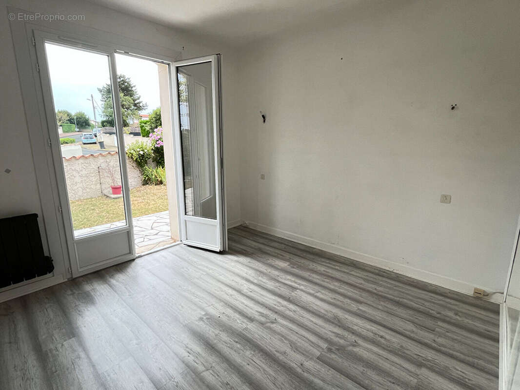 Maison à VAUX-SUR-MER