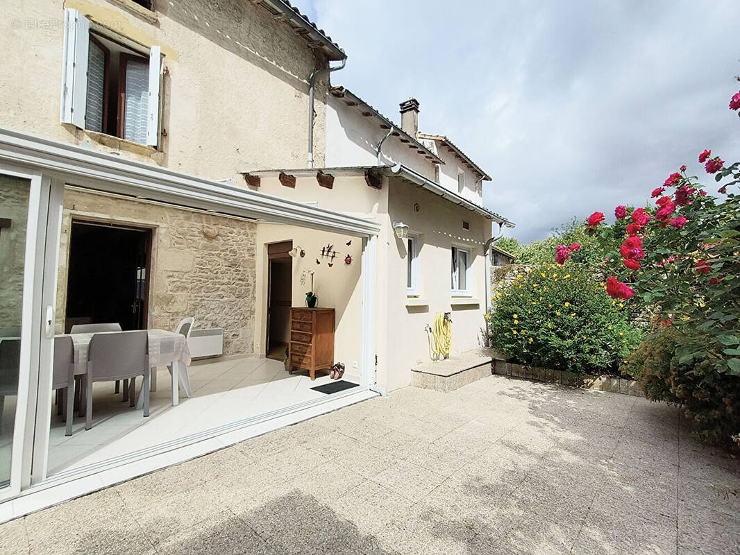 Maison à LA MOTHE-SAINT-HERAY