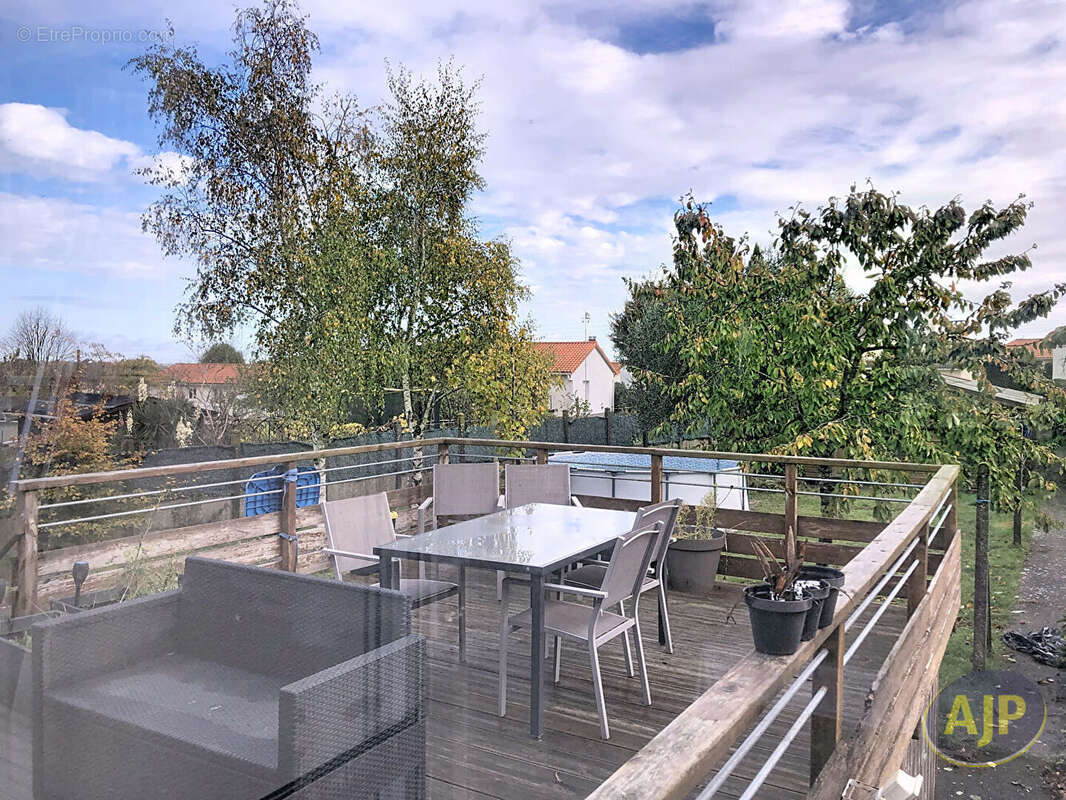 Maison à SAINT-LEGER-SOUS-CHOLET