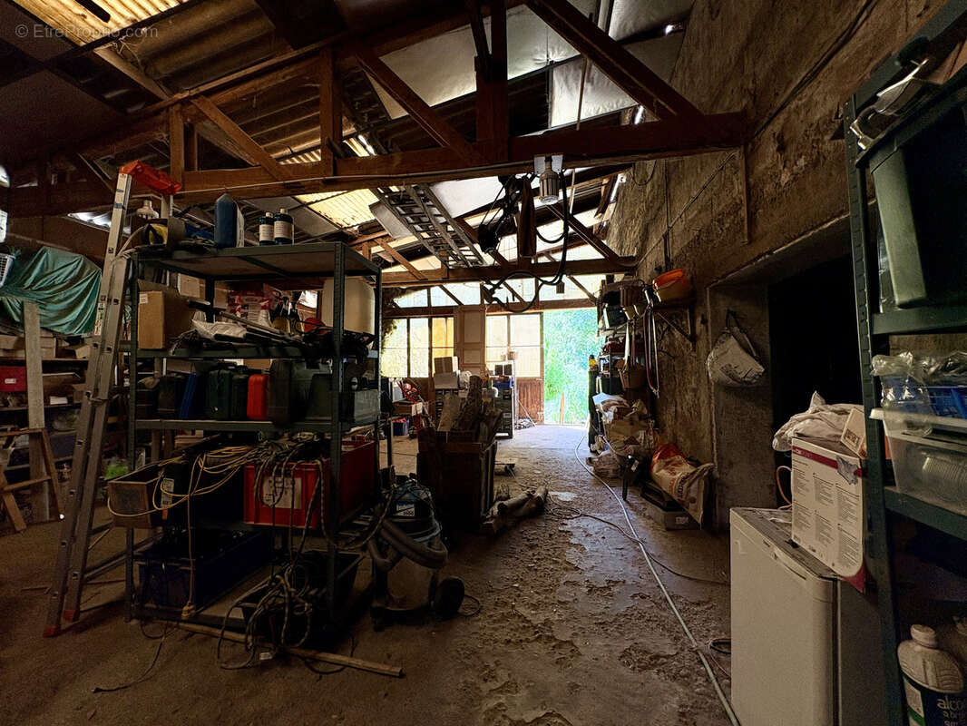 Ensemble immobilier au cœur du village de Saint Geoire en Valdaine - photo 14