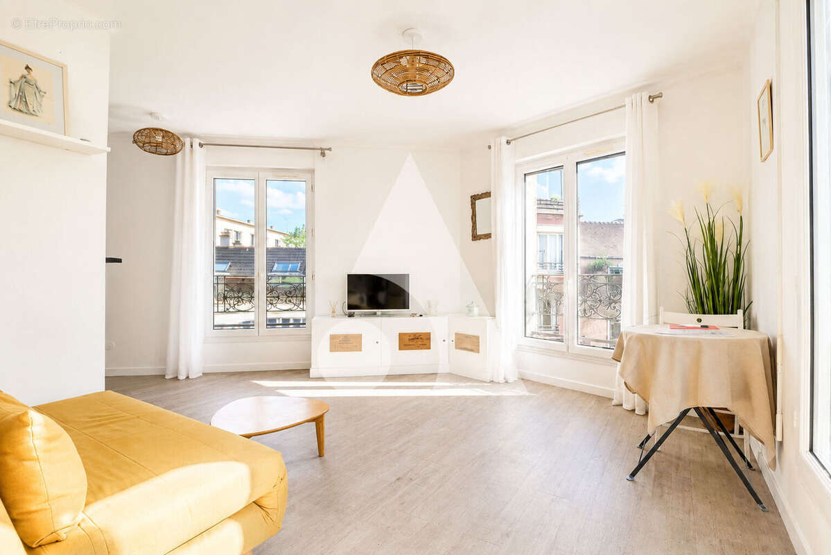 Appartement Les Lilas 2 pièce(s) 30.95 m2 - photo 2
