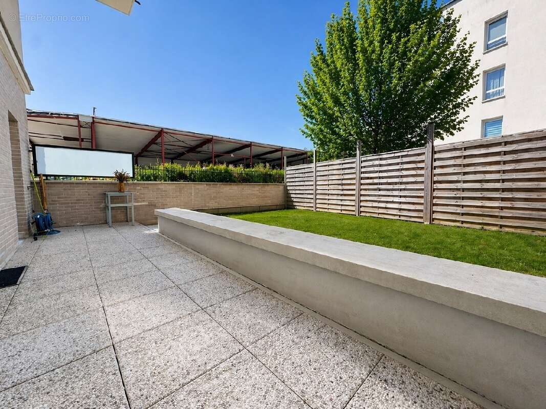 Appartement à LOUVRES