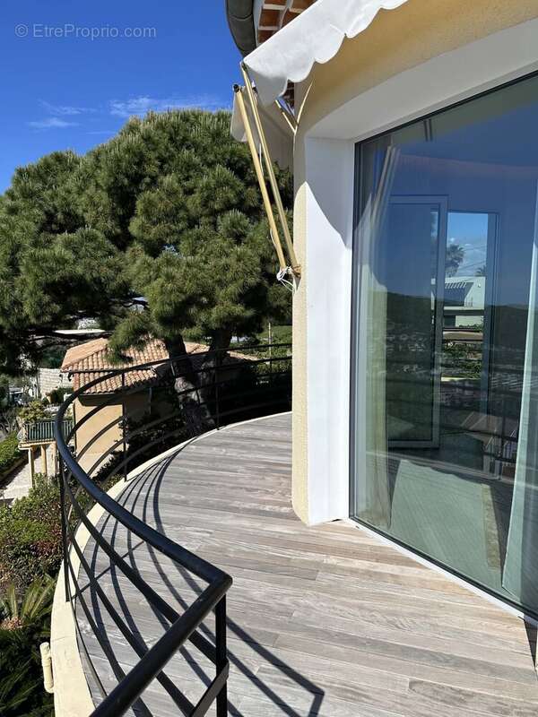 Appartement à VILLEFRANCHE-SUR-MER