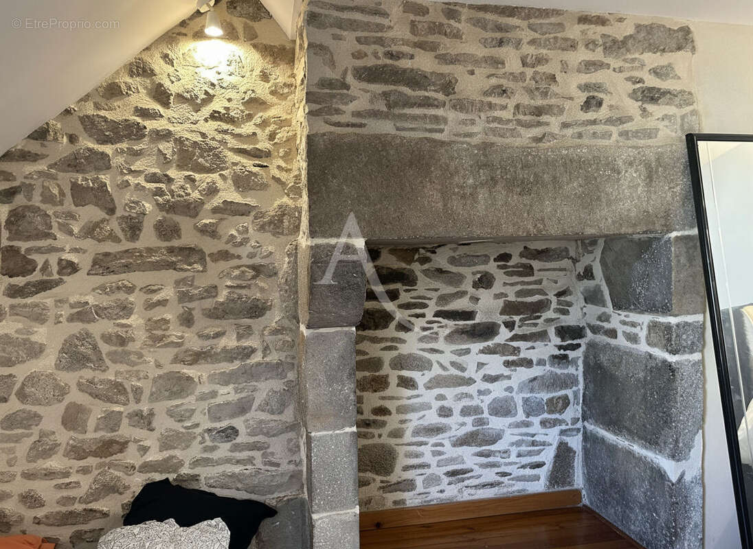 Grand studio de caractère centre ville Vannes - photo 2