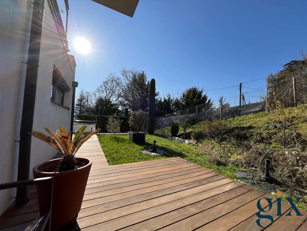 Appartement à LA TRONCHE