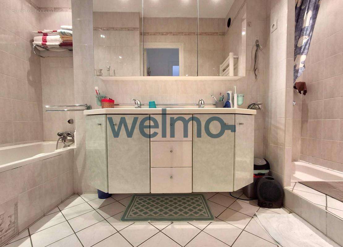 Maison à PUY-GUILLAUME