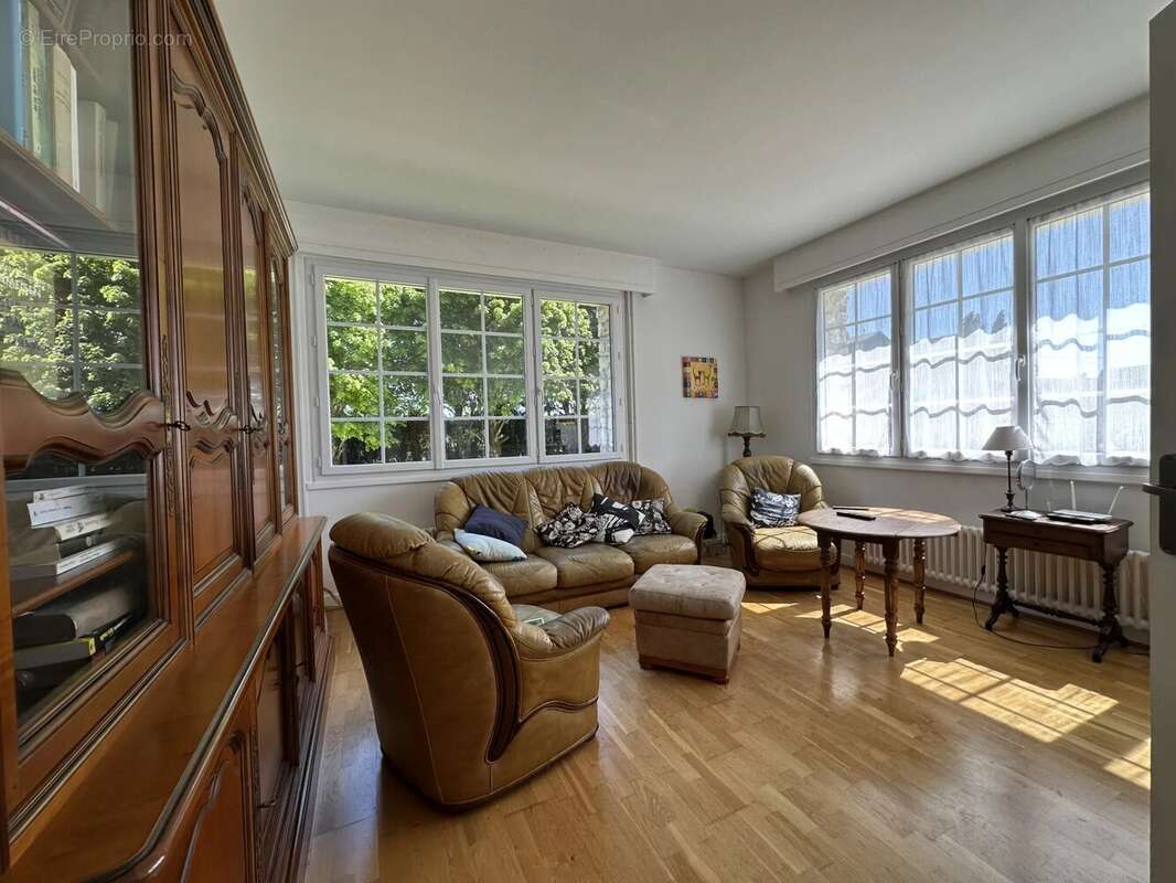 Maison à OINVILLE-SOUS-AUNEAU