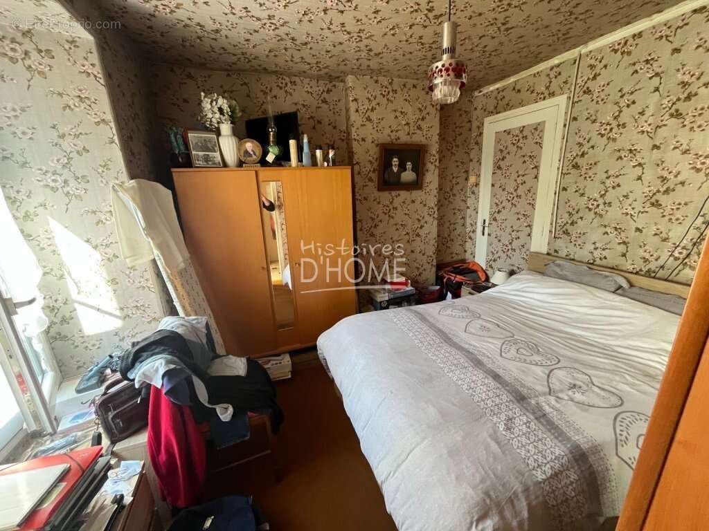 Maison à JOUY-LE-CHATEL