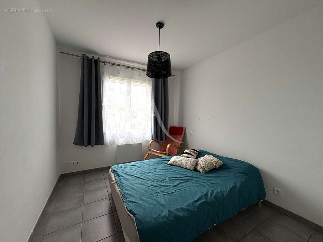 Maison à SAINTE-RADEGONDE-DES-NOYERS