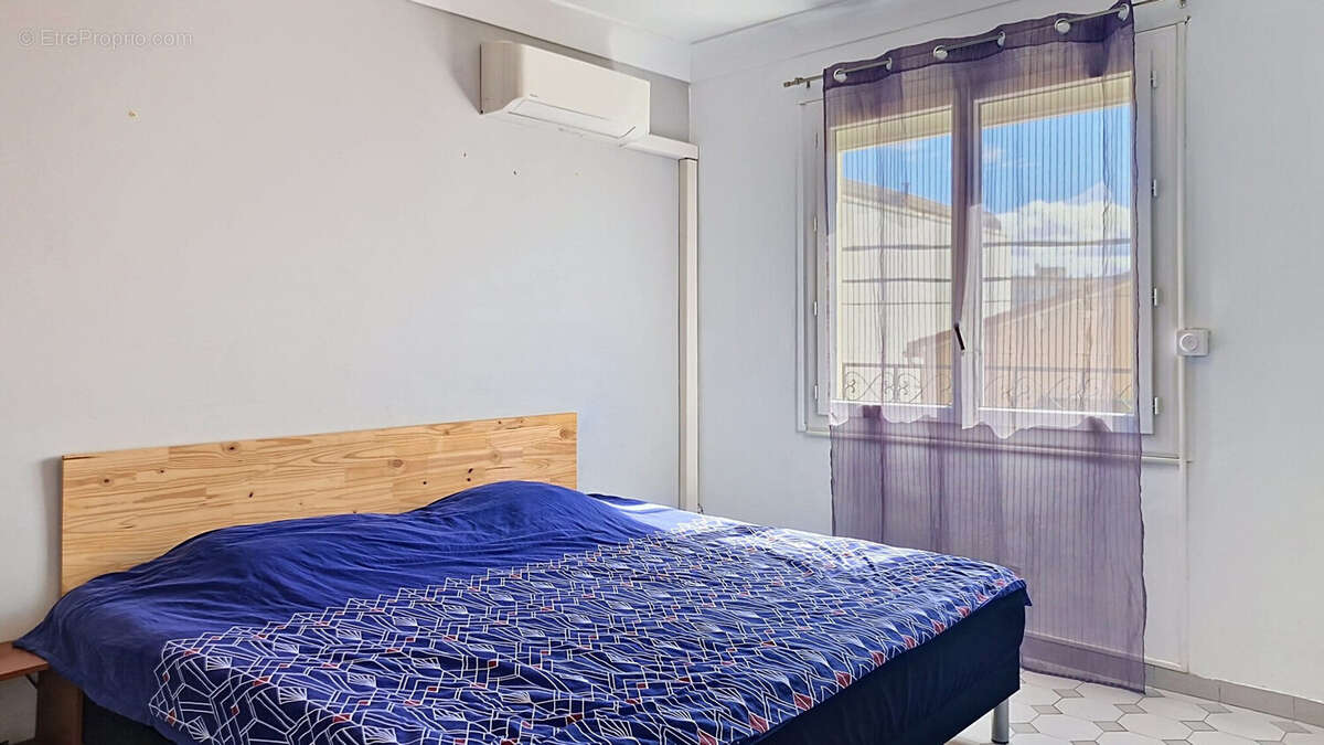 Chambre 1 - Appartement à PERPIGNAN