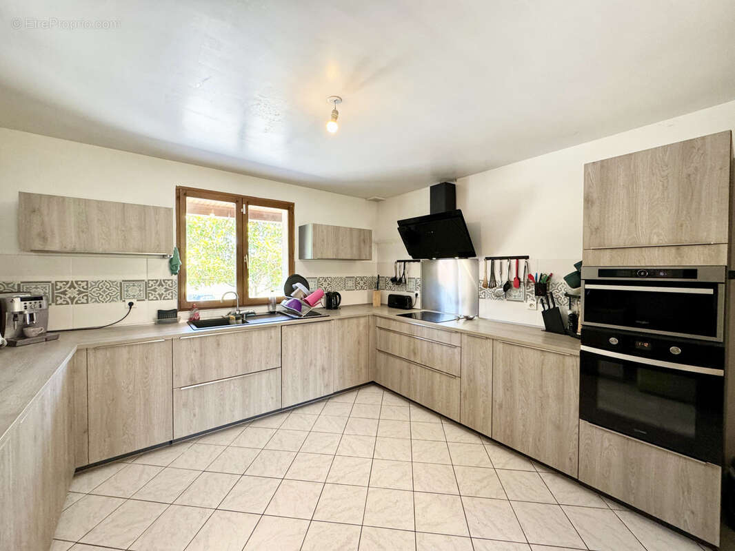 Maison à COULOMMIERS