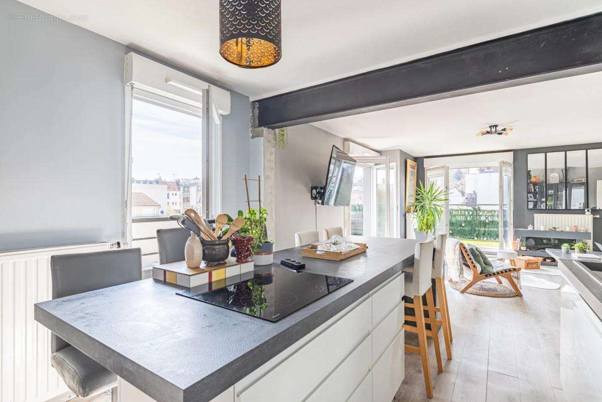 Appartement à NOISY-LE-SEC