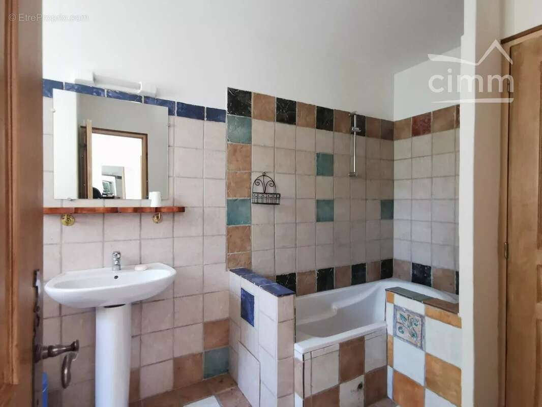 Appartement à LABLACHERE