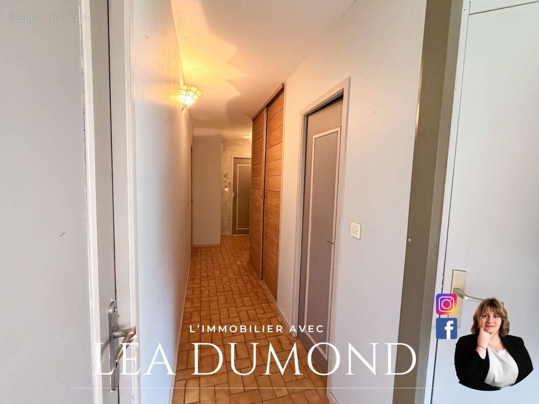 Maison 138 m² à Boisset-Saint-Priest  - photo 8