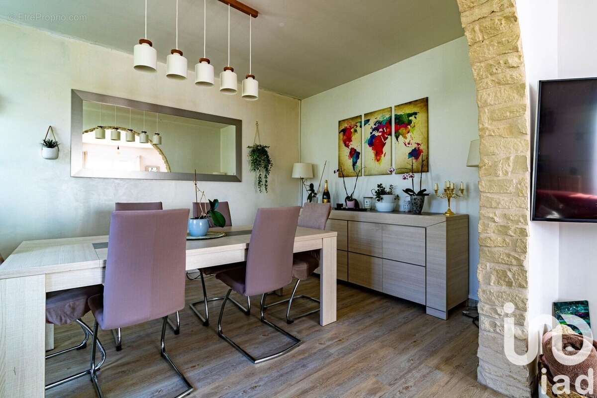 Photo 9 - Maison à DAMMARTIN-EN-SERVE