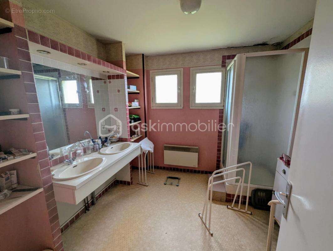 Maison à PLEINE-FOUGERES