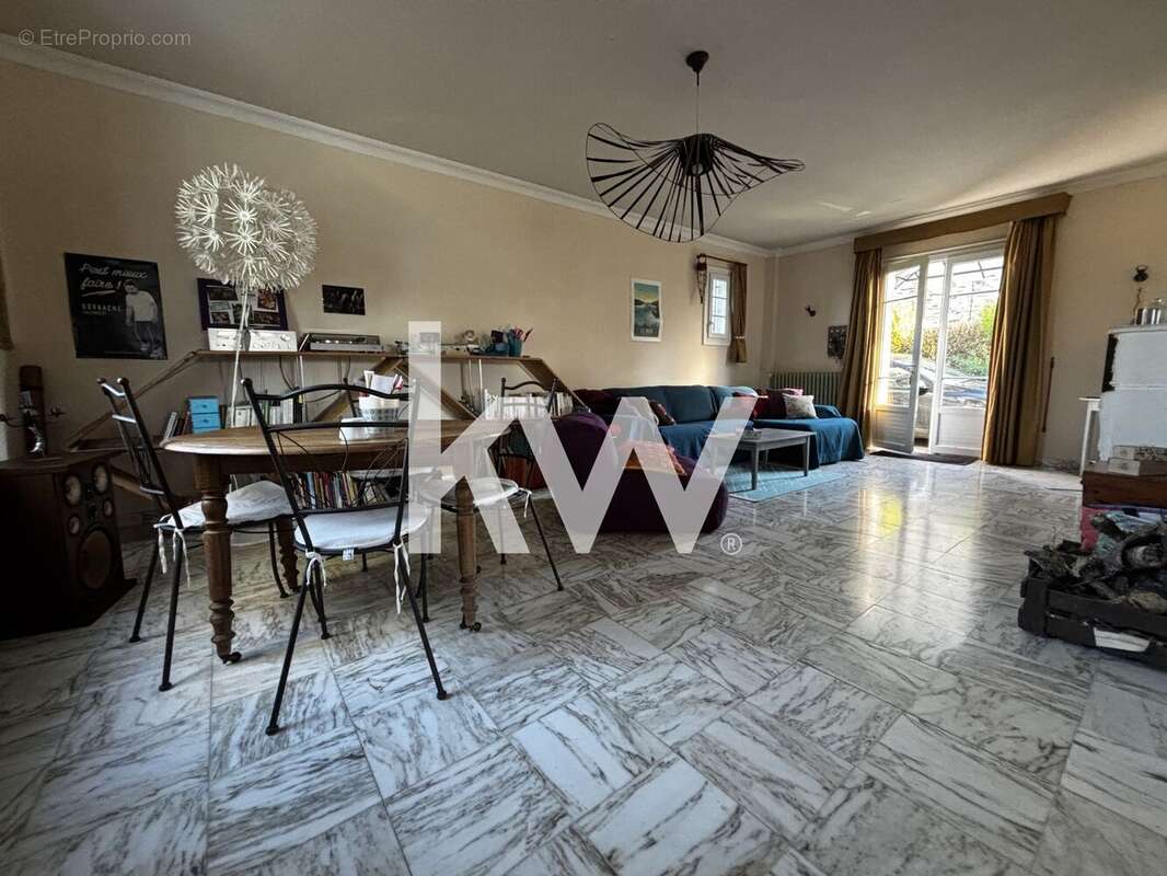 Maison à LA PORCHERIE