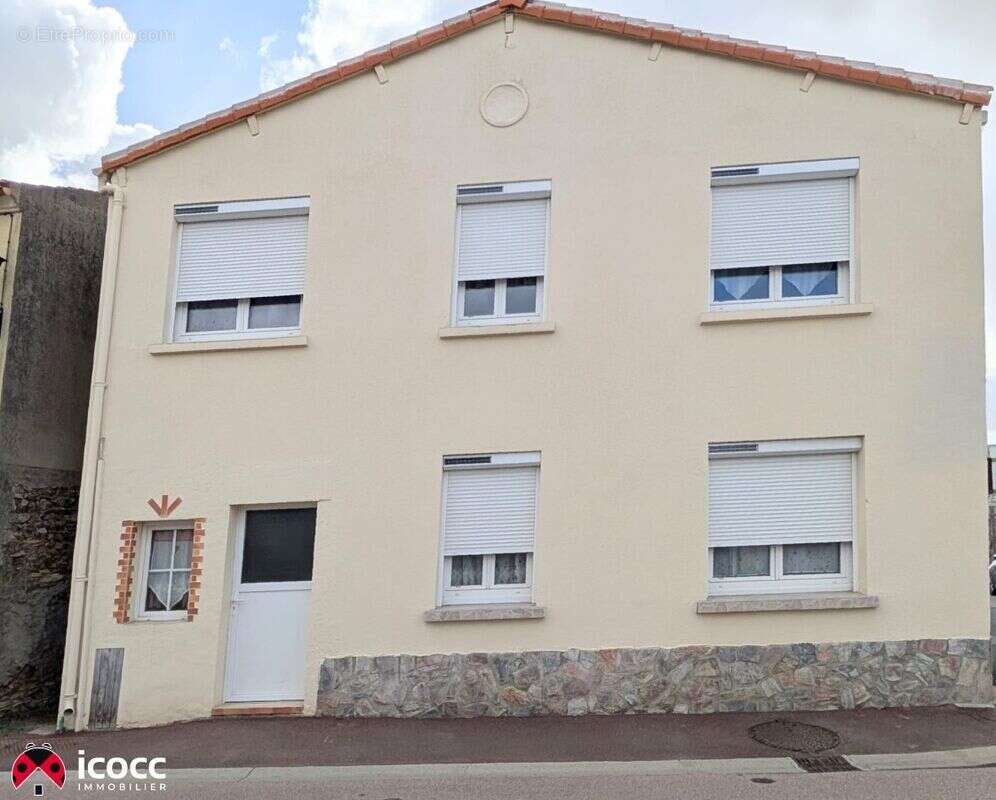 Maison à MAREUIL-SUR-LAY-DISSAIS