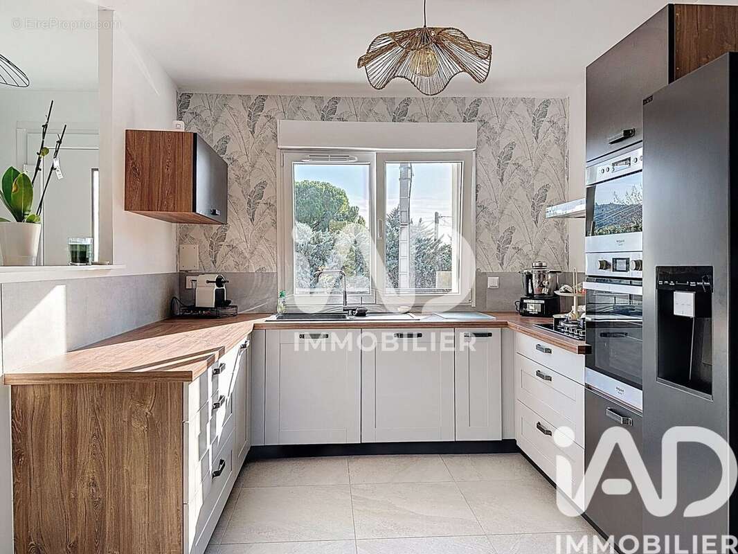 Photo 4 - Appartement à EYGUIERES