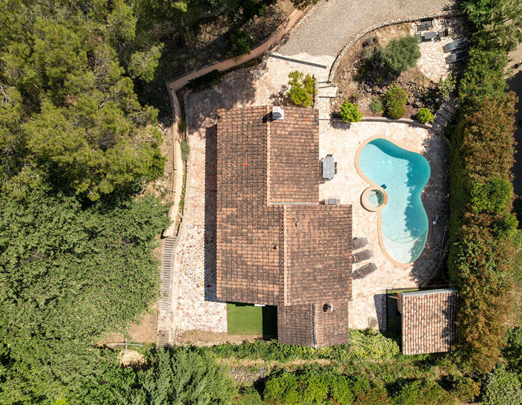Maison à LORGUES