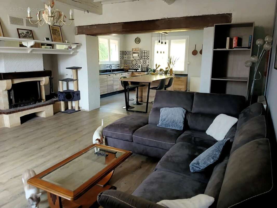 Maison à VIC-EN-BIGORRE