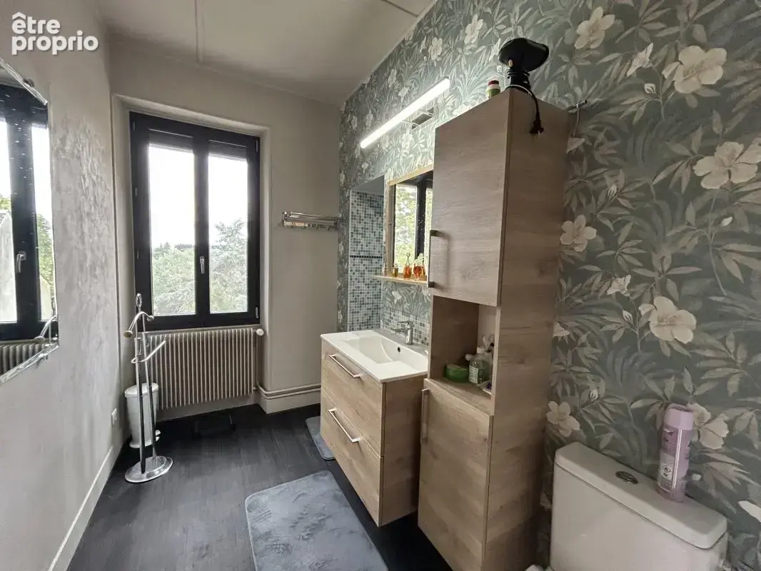 maison bourgeoise - 2 chambres avec garage, jardin et parkin - photo 10