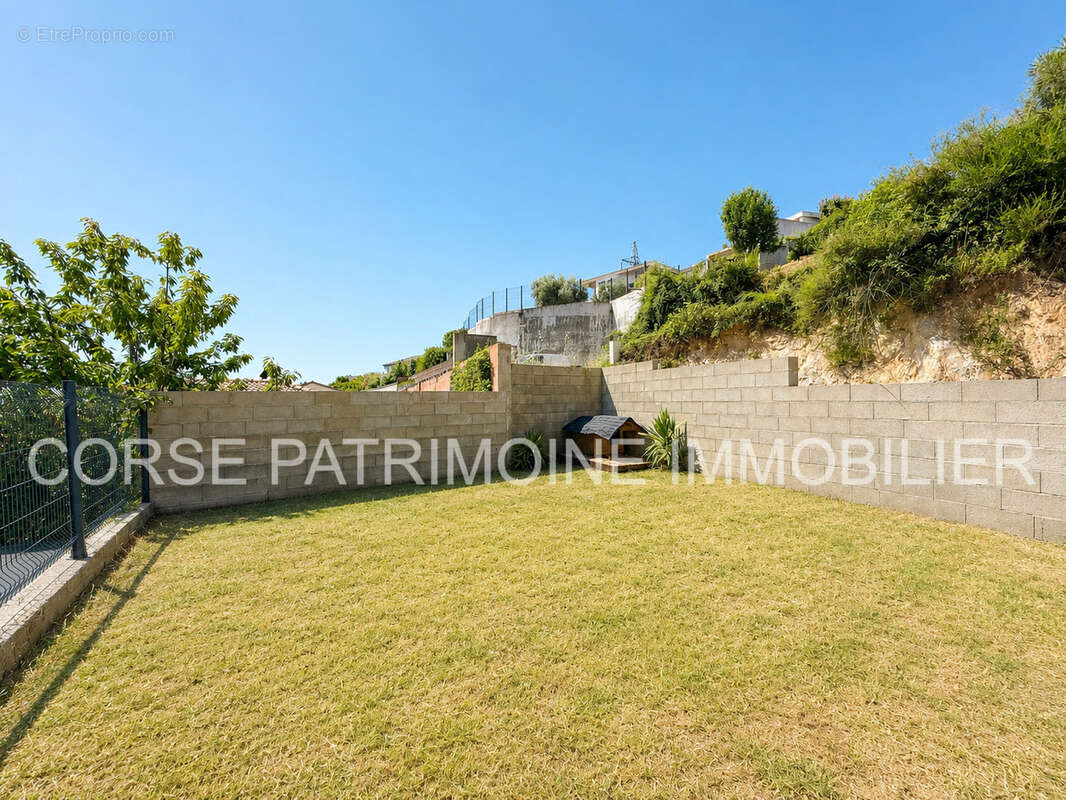 Maison composée de deux appartements indépendants sur les hauteurs de Folelli - photo 23