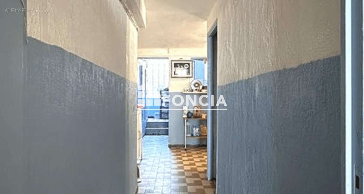 Appartement à MARSEILLE-3E