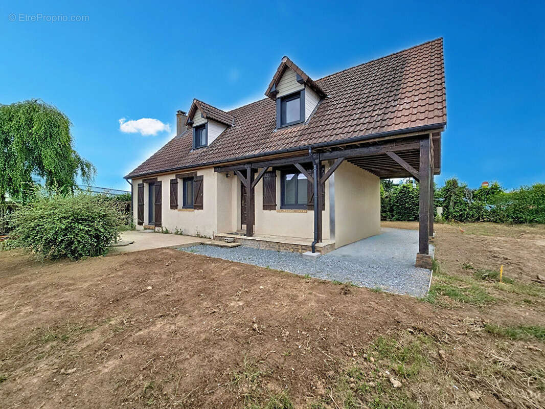 Maison à FRANQUEVILLE-SAINT-PIERRE