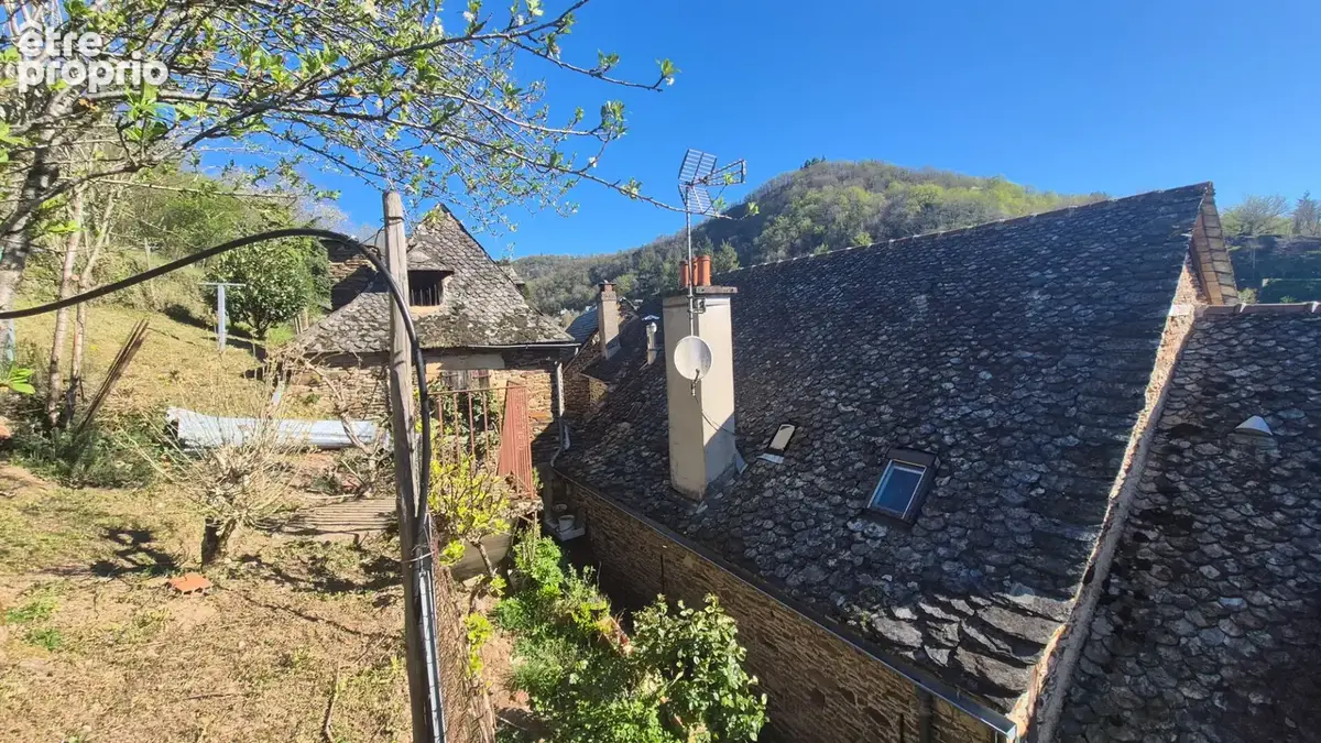 ESTAING, maison de village  5 pièces 115 m2, garage, terrain - photo 13