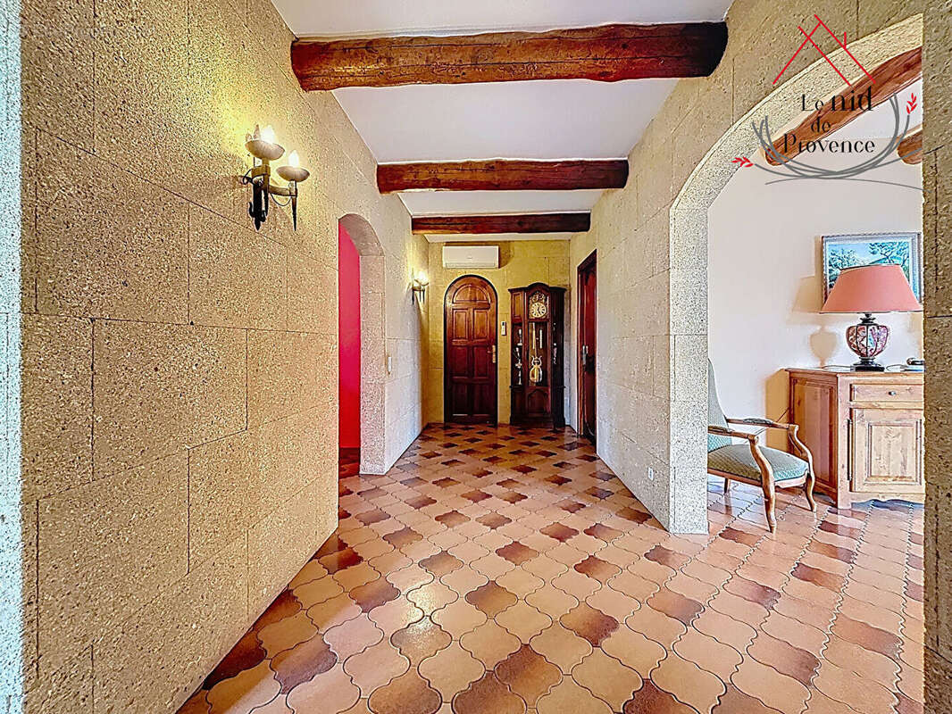 Maison à SAINTE-CECILE-LES-VIGNES