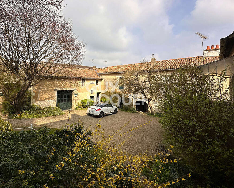 Maison à JAUNAY-CLAN