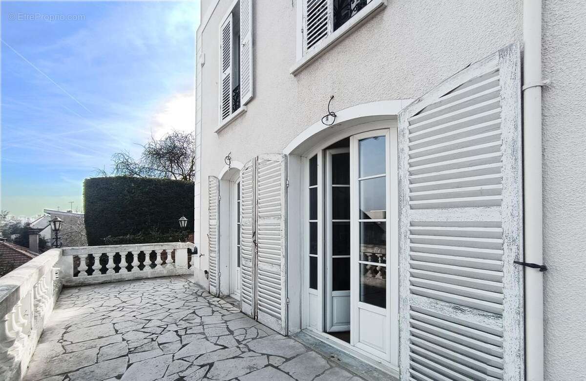 Maison Bourgeoise 7 pièces Le Perreux sur Marne (94170) - photo 5