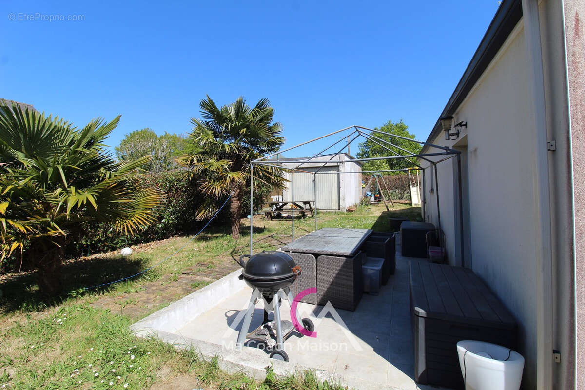SAINTE-ANNE-SUR-BRIVET proche centre ville, maison avec vie de plain-pied d'environ 117 m2 - photo 13