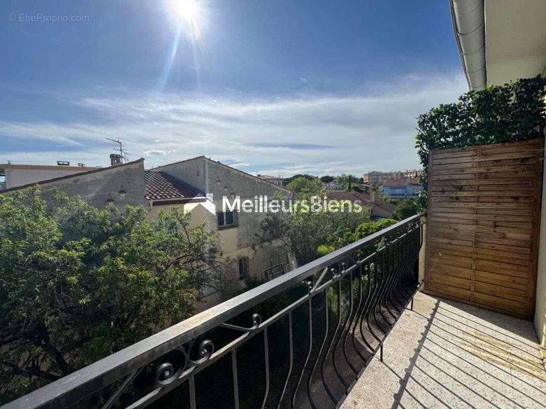 Appartement à FREJUS
