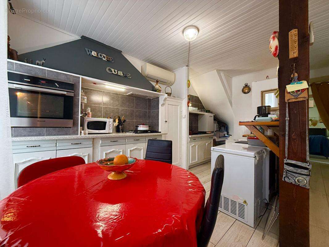 Maison à JAUJAC