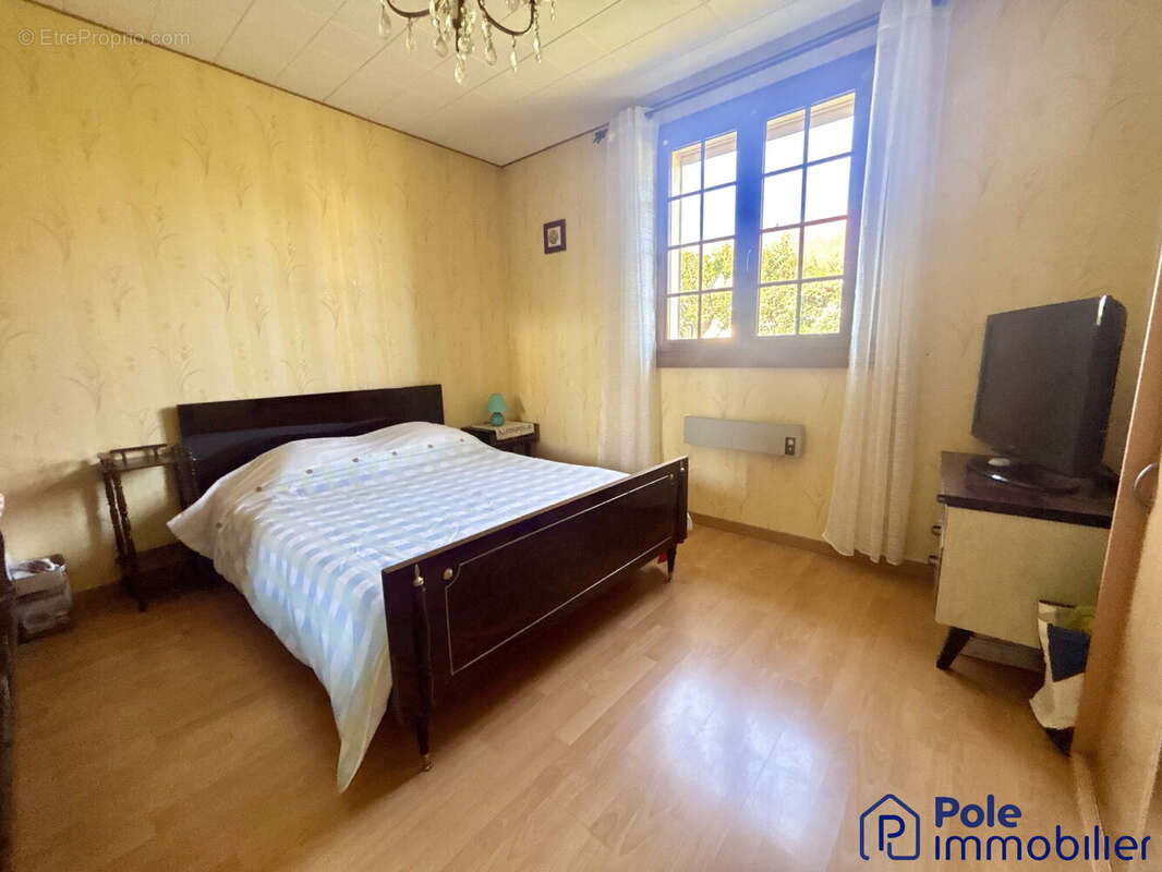 Maison de pain-pied  F5- Chambre 1 - Maison à TOURVILLE-SUR-ODON
