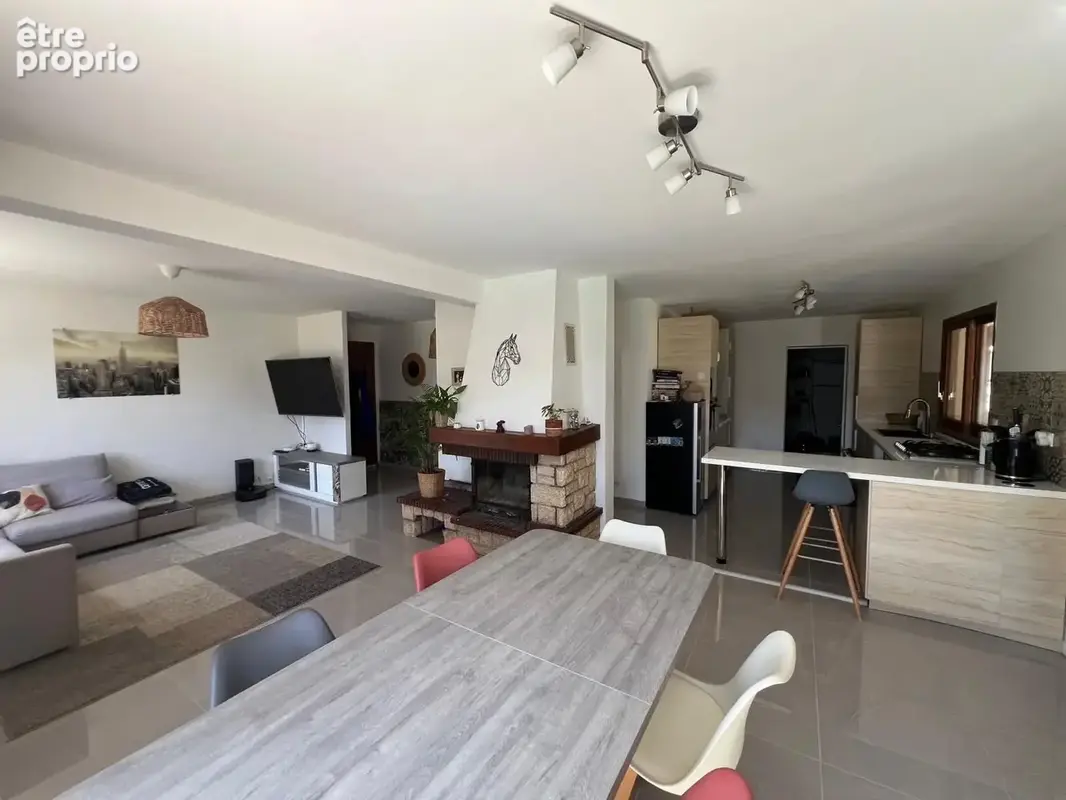 Maison 5 pièces 115 m² à vendre à Biarrotte (40390) - photo 2
