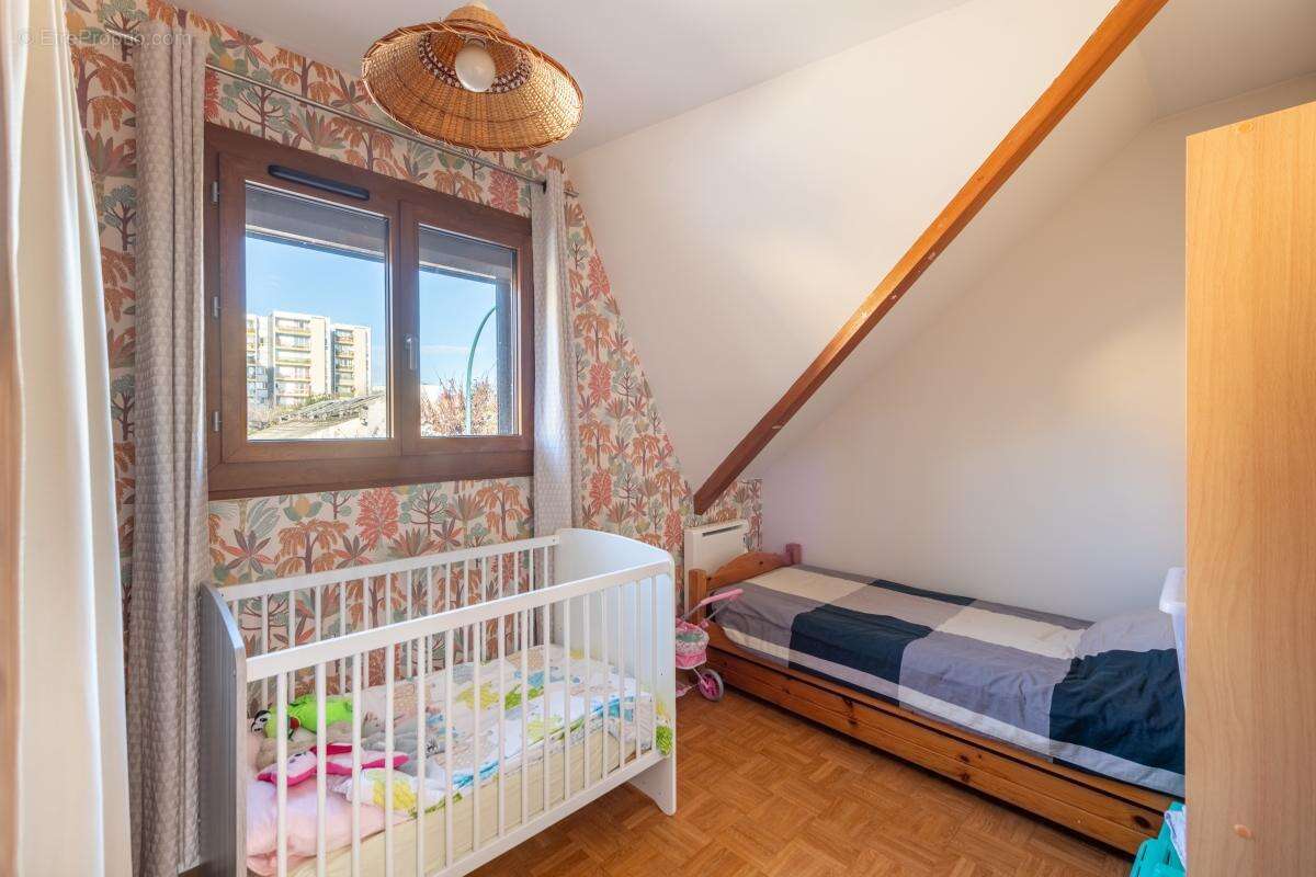 Maison à GENNEVILLIERS