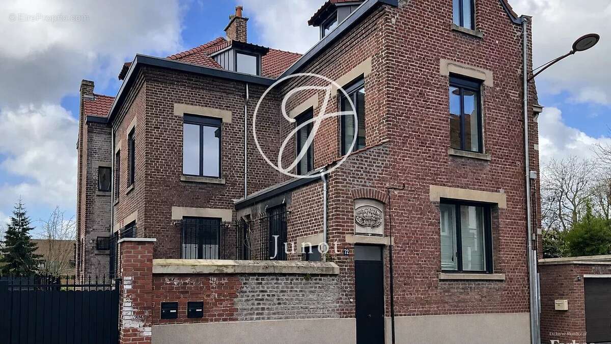 Maison à MARCQ-EN-BAROEUL