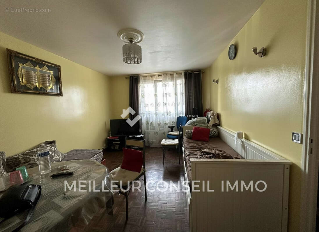 Appartement à LE BLANC-MESNIL