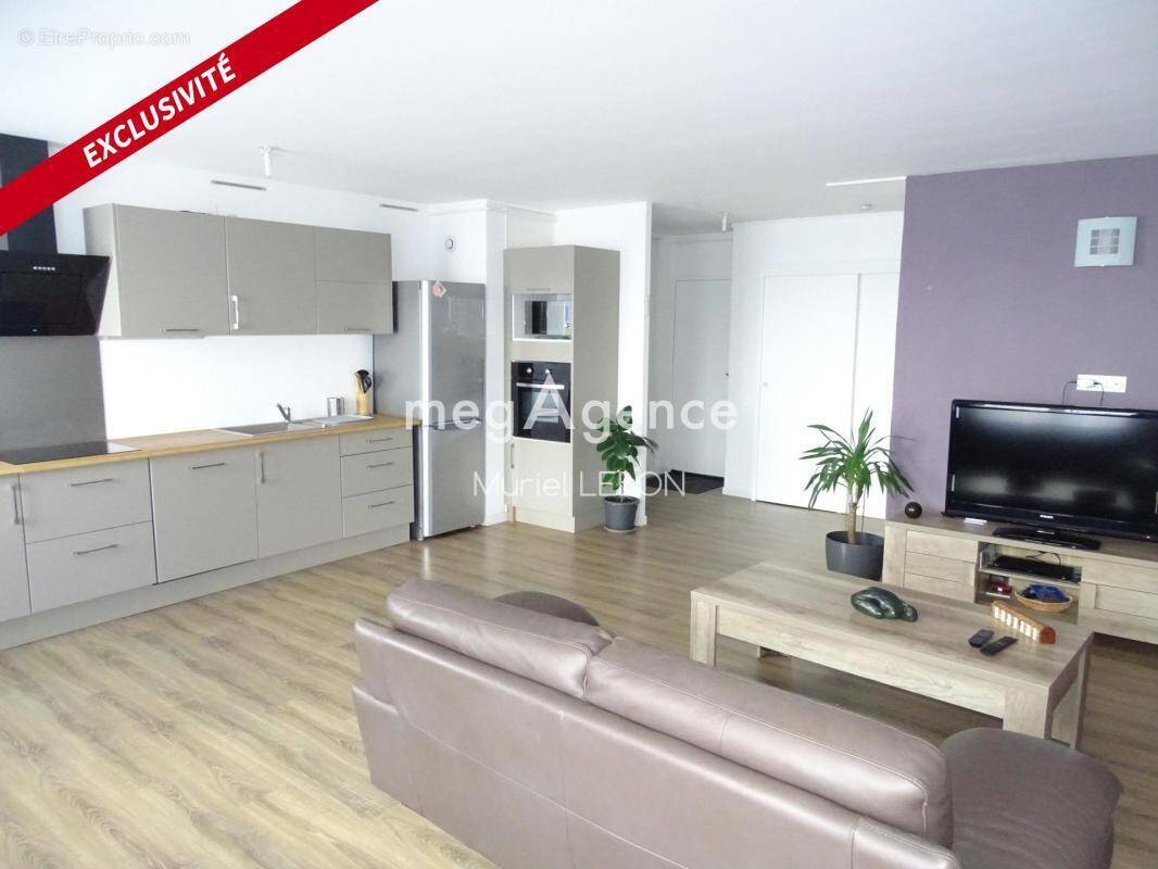 Appartement à FOUGERES