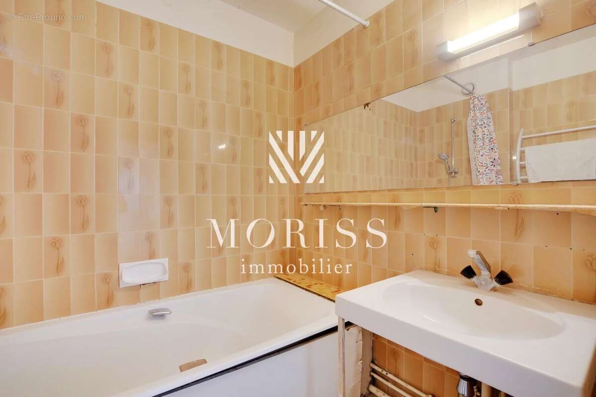 Appartement à PARIS-14E