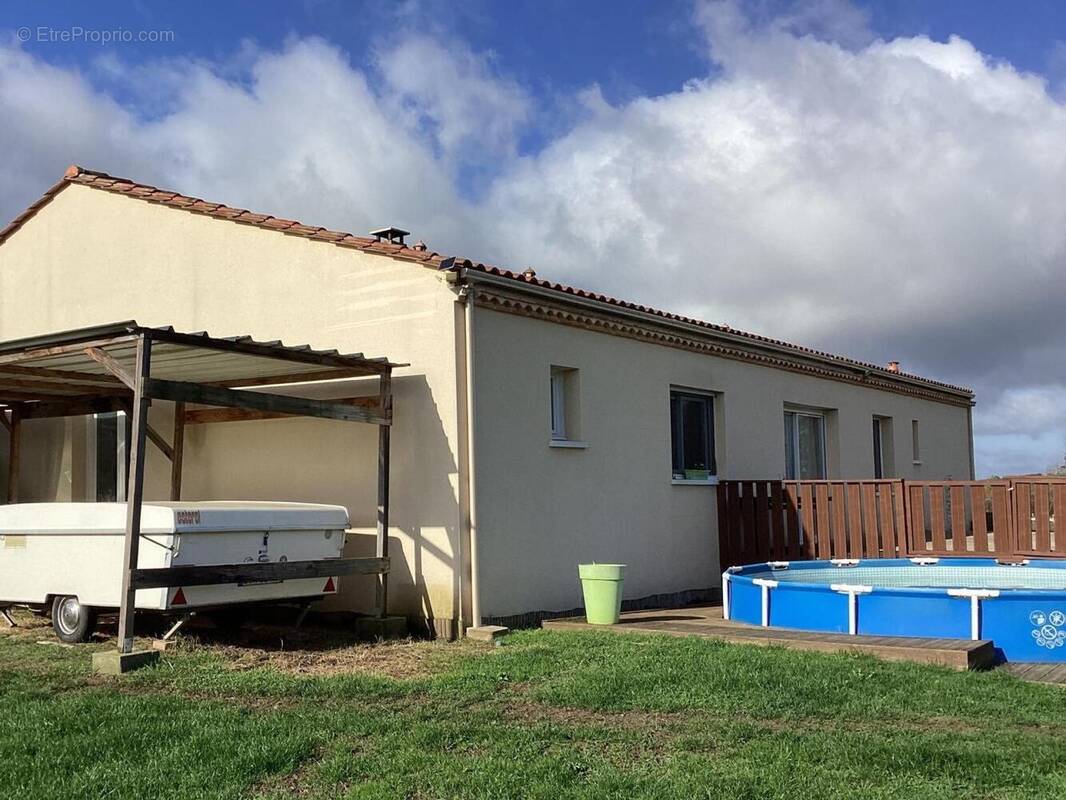 Photo 1 - Maison à VILLEFRANCHE-DE-LONCHAT