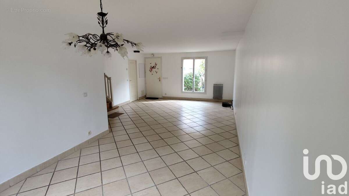 Photo 8 - Maison à SARCELLES