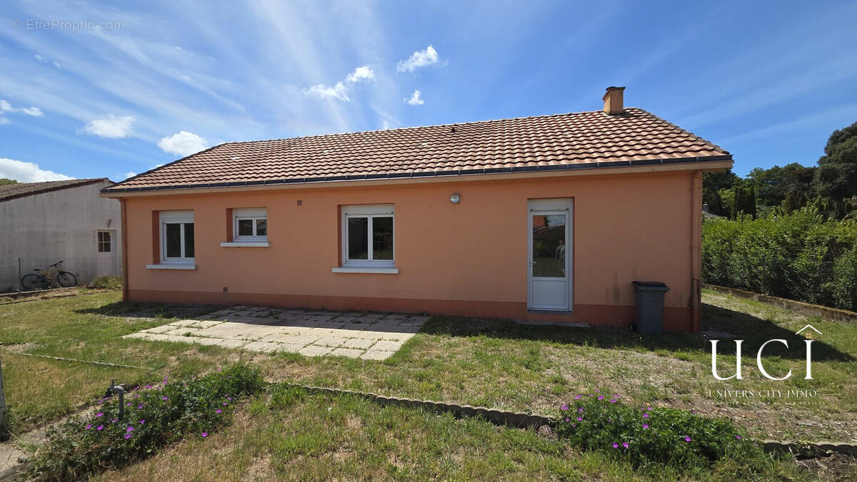 Maison à PAULX