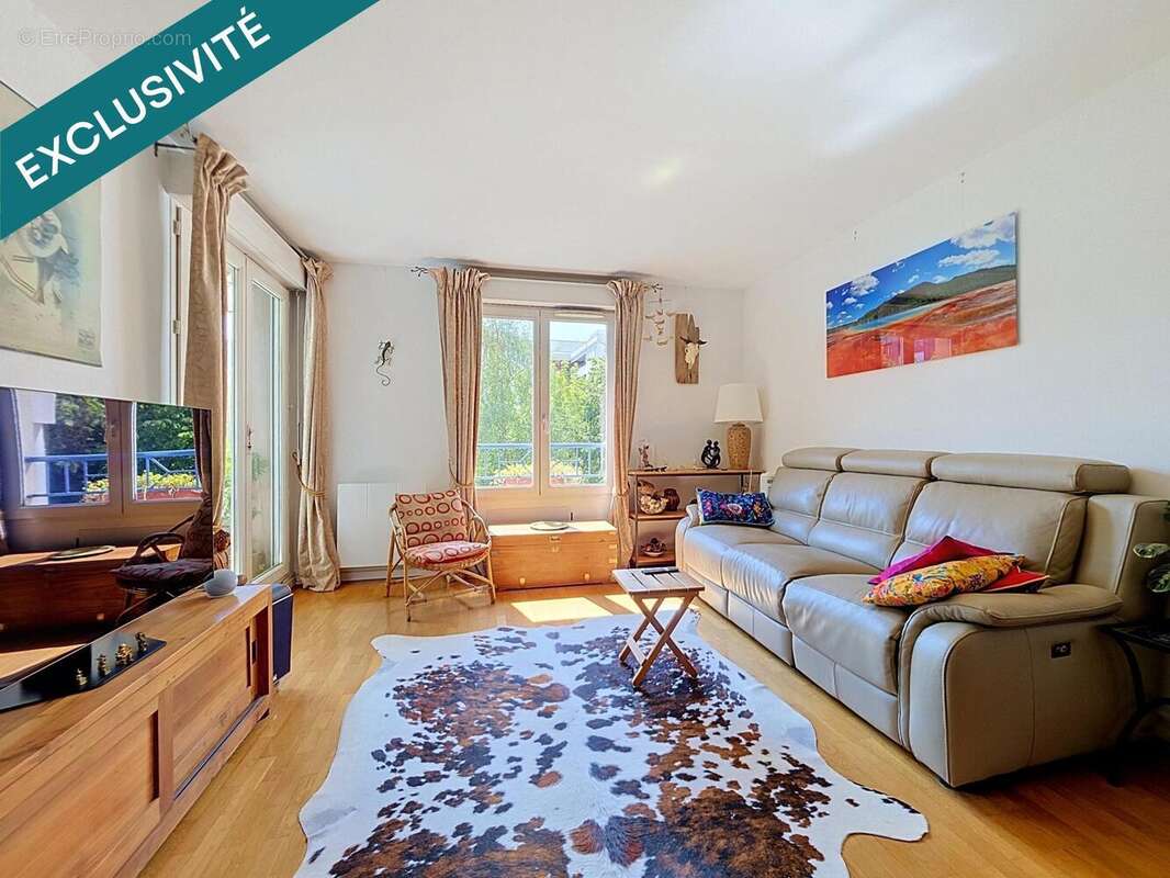 Photo 2 - Appartement à LES LILAS