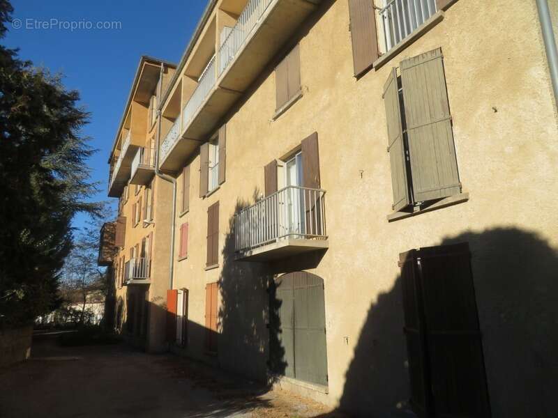 APPARTEMENT T1 de 48.50 m2, vendu meublé à  DIGNE LES BAINS (04) - photo 15