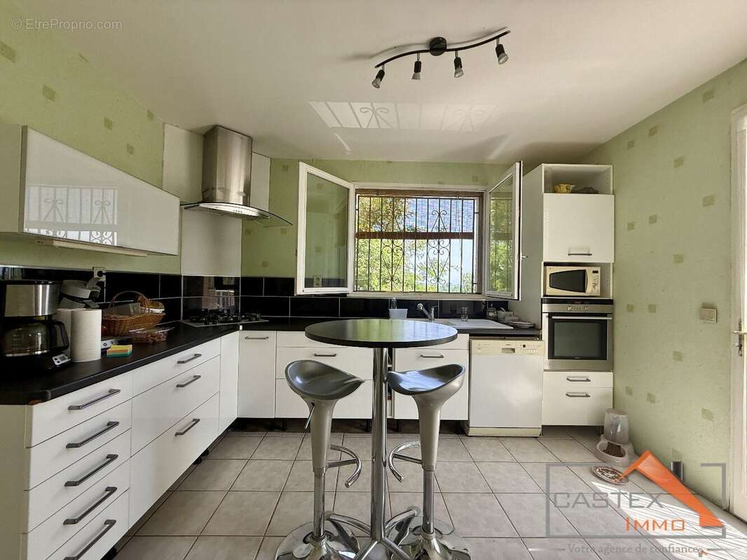 Maison à SAINT-MARTORY