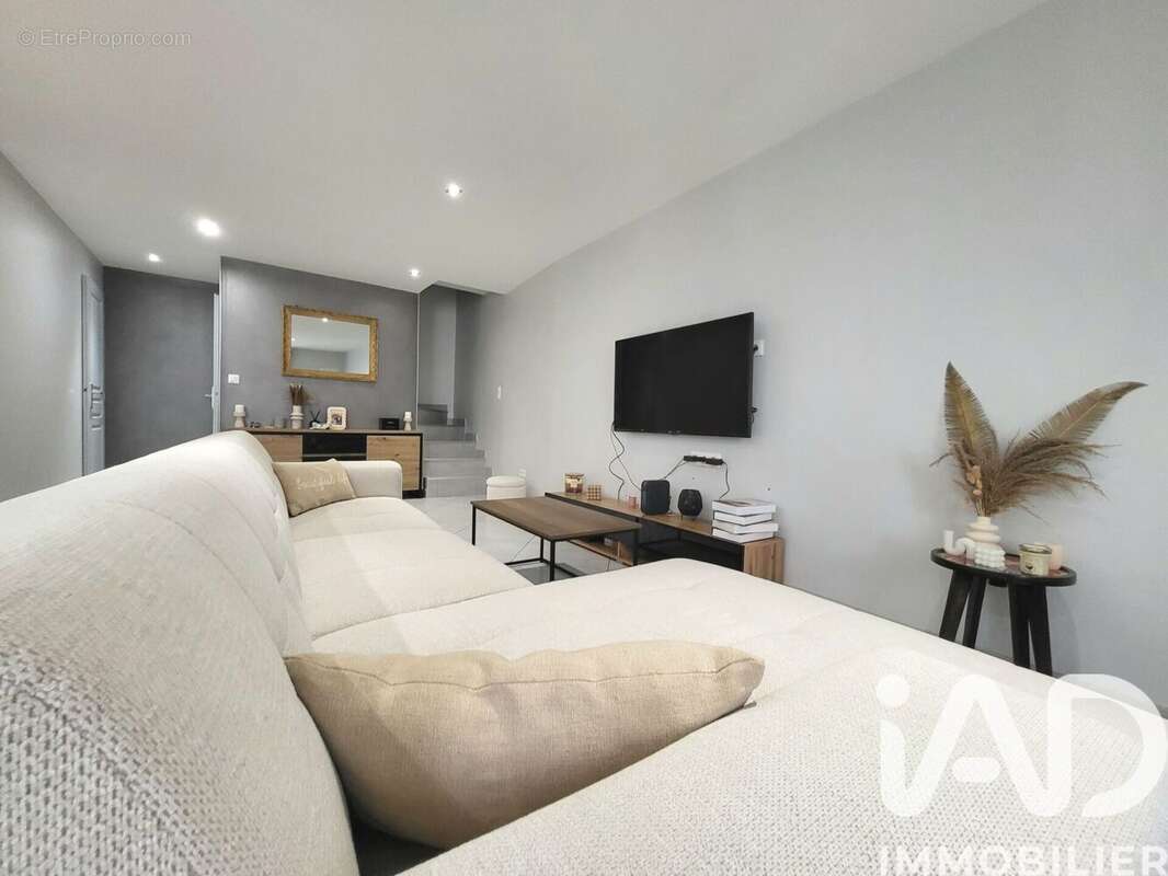 Photo 2 - Maison à COURSAN